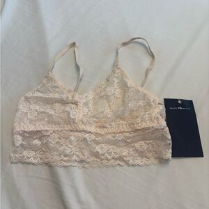 Brandy Melville Lace Bralette light pink